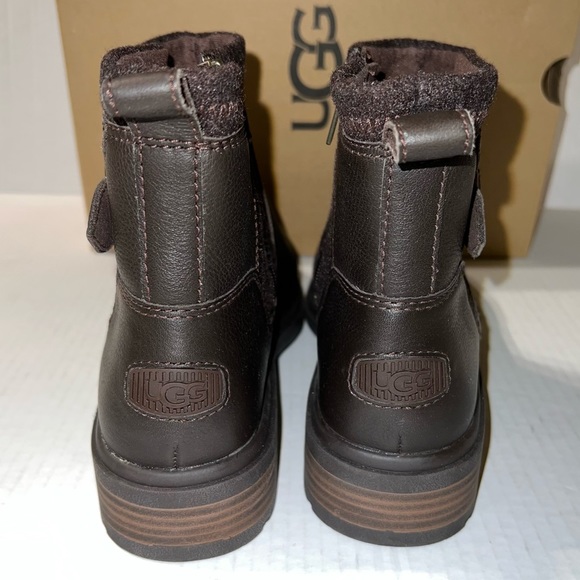 Ugg Boot - Picture 11 of 16